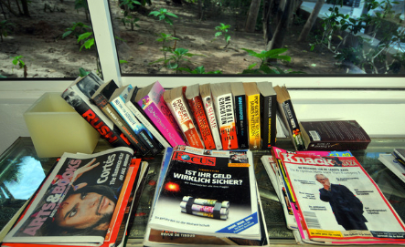 Books & Magazines