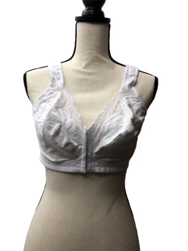 Exquisite Form Fully Front Close Cotton Back & Posture Support Bra with Lace 38C