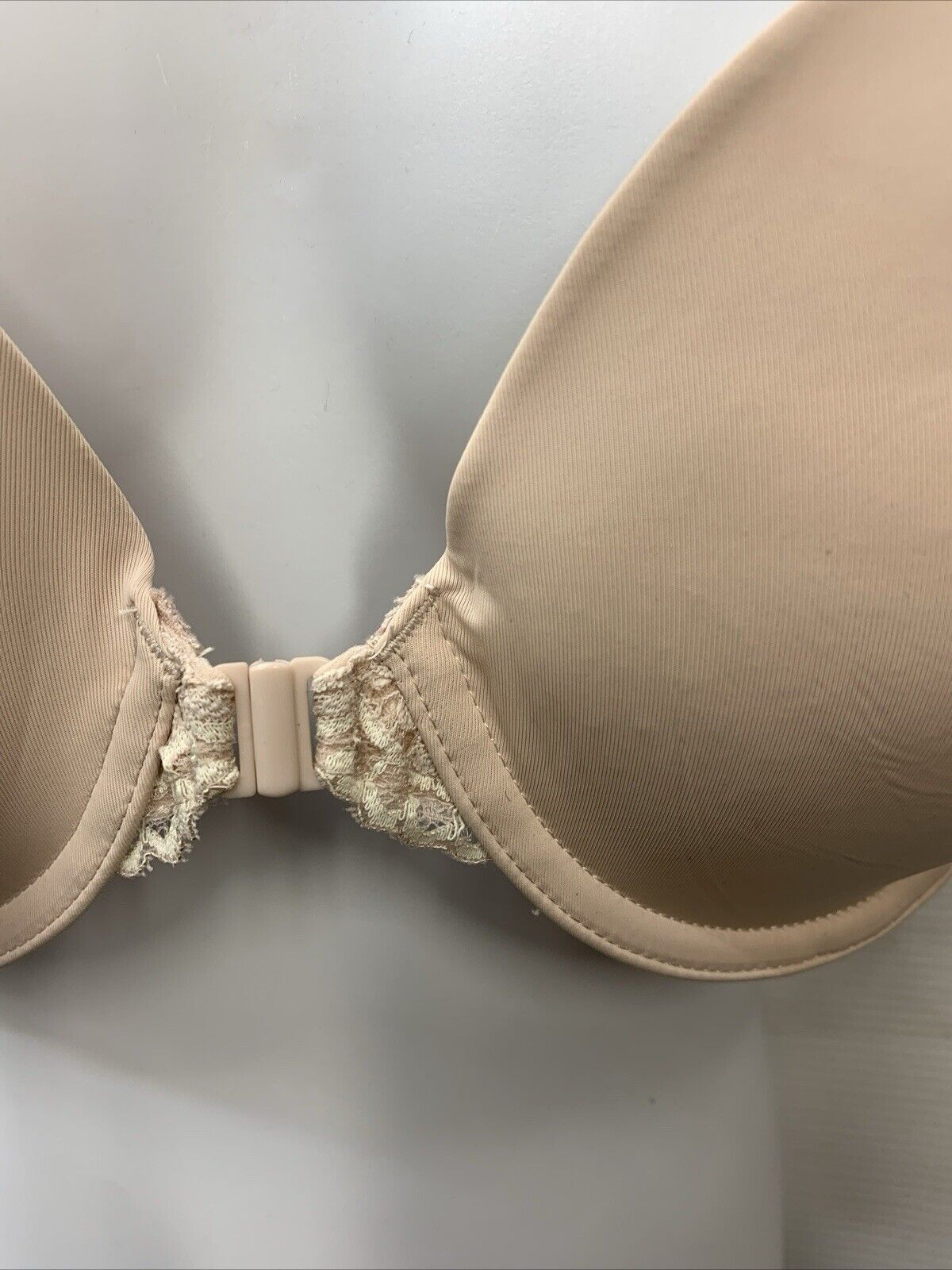 Maidenform Front Close Padded Underwire Lace Racerback Bra Beige 07112 Size 36B