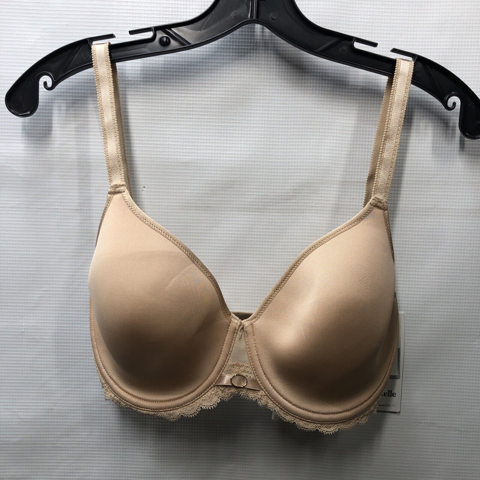 Chantelle Women's Parisian Allure 3/4 Spacer Bra 30DDDD Moderate coverage Beige