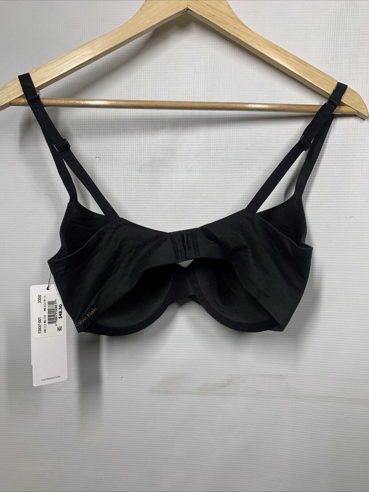 Calvin Klein F3837 Perfectly Fit Modern T-Shirt Underwire Bra Black Size 32DD