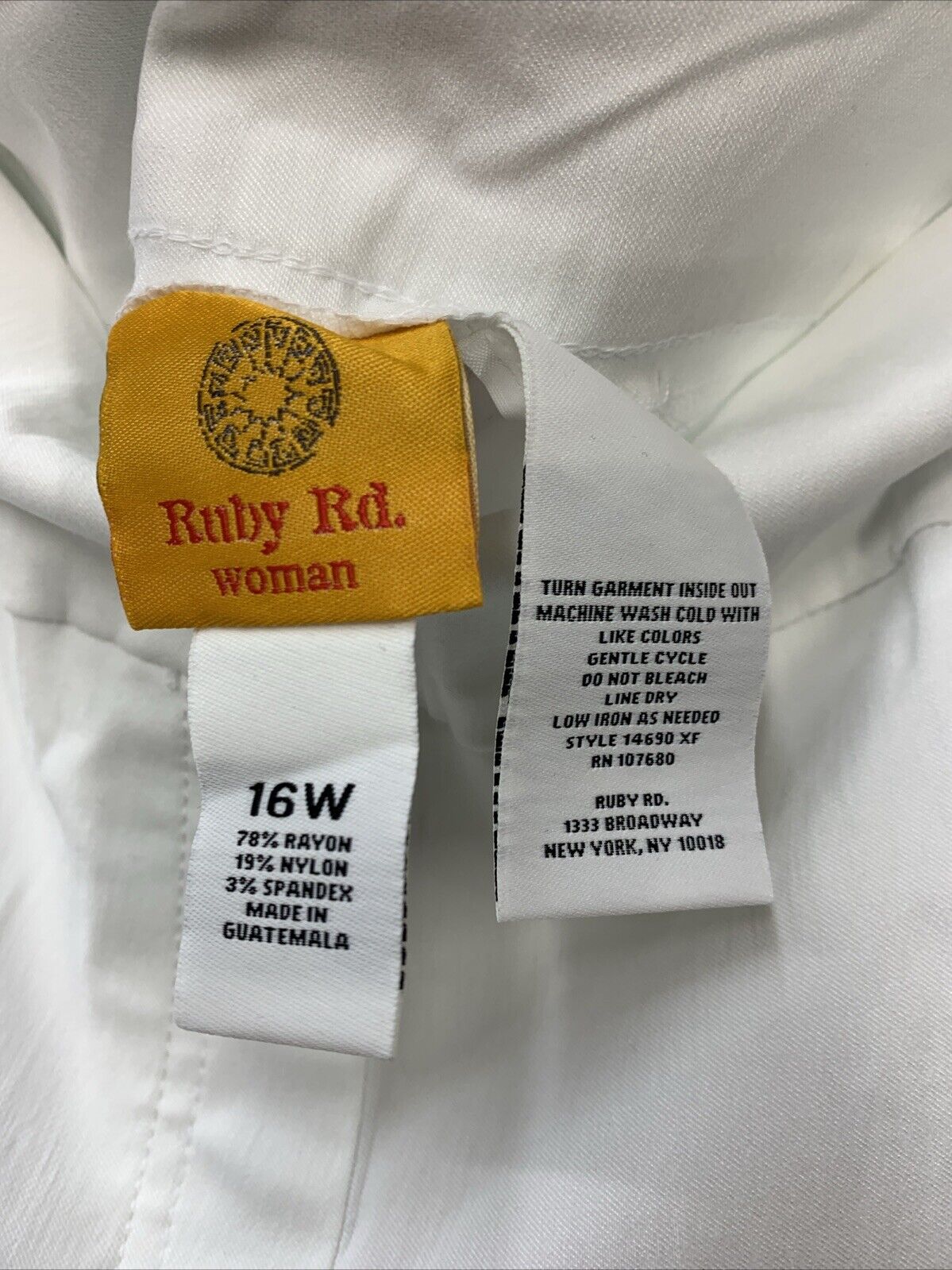 Ruby Rd. Women's Pull-on Solar Millennium Tech Super Stretch Pant Size 16w White