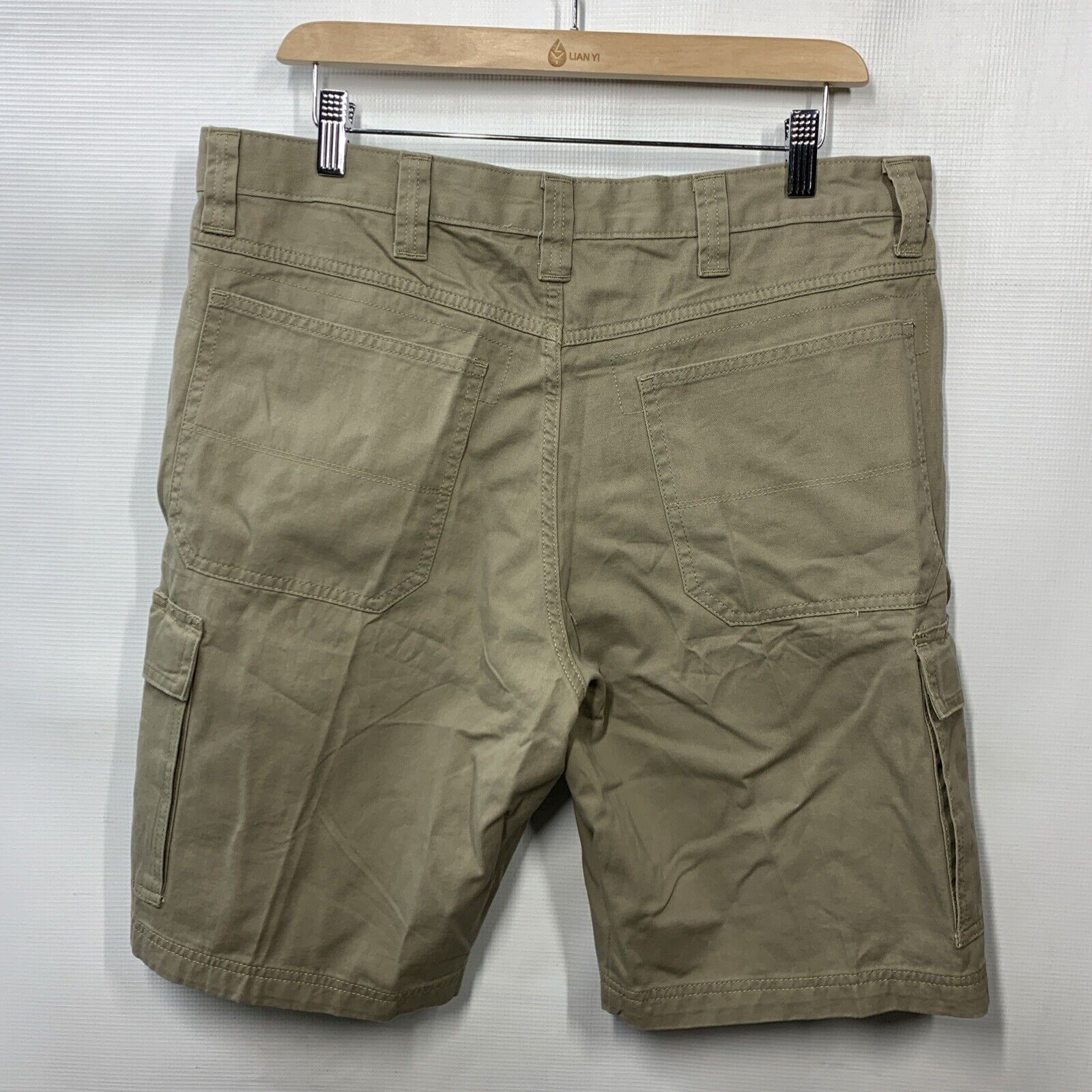 Wrangler Authentics Men's Classic Relaxed Fit Cargo British Khaki Twill Size 34