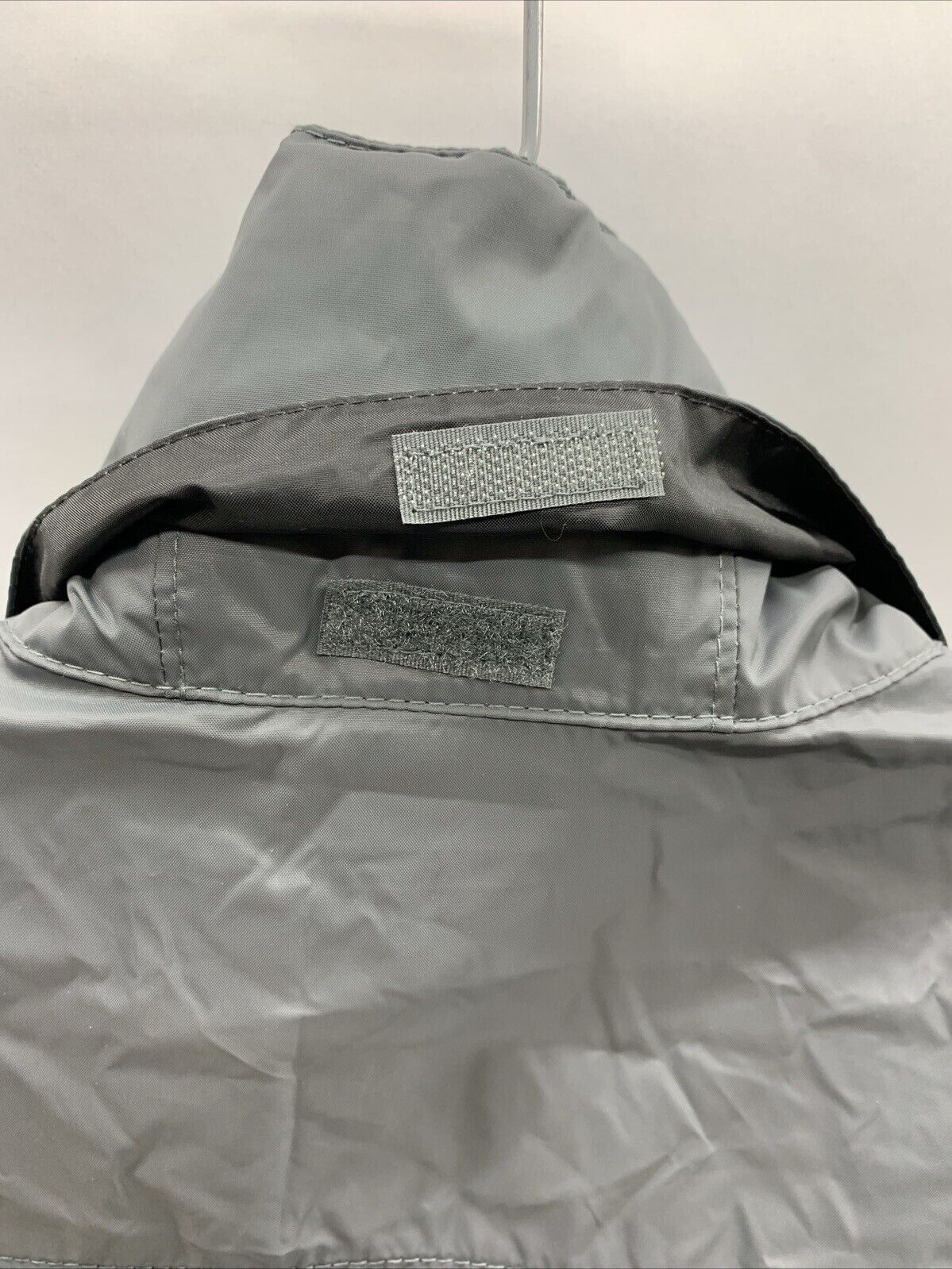 Columbia Men's Two Tone Nylon Rain Jacket Gray Packable with Hood Size Medium