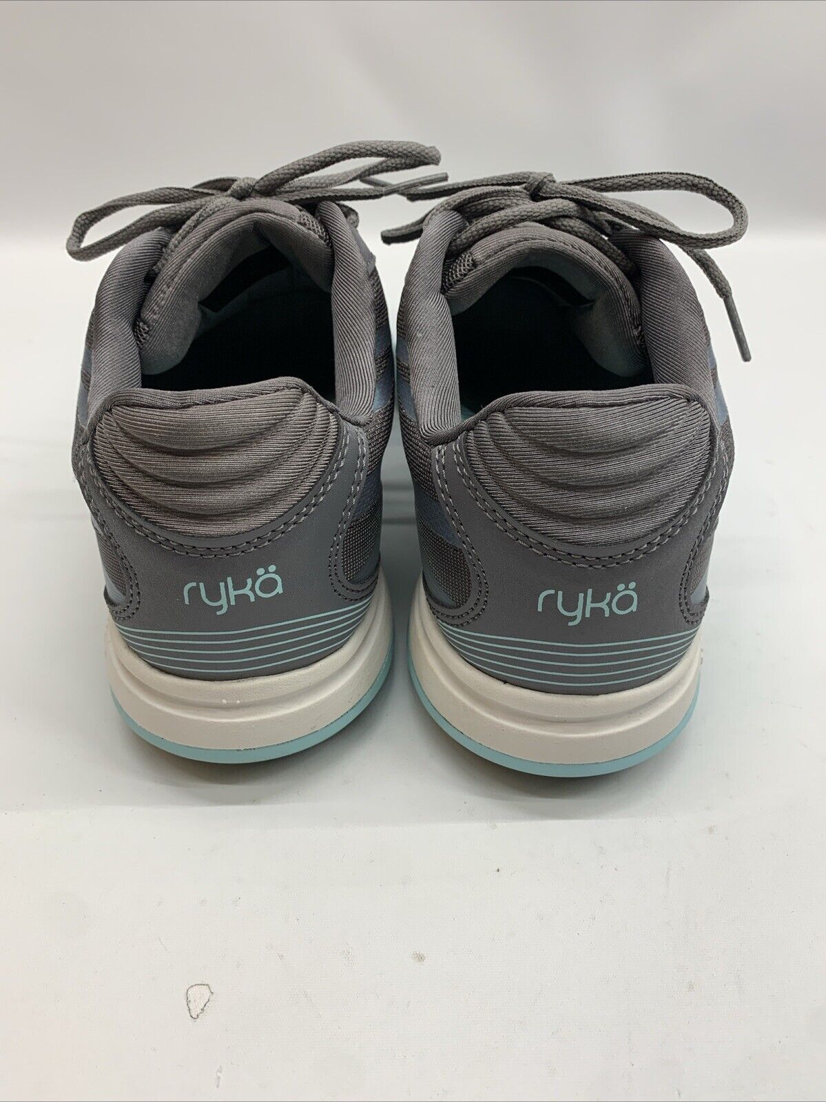 Ryka Womens Devo Plus 3 Gray Walking Shoes Sneakers 10 Wide Lace-up BF7710M3022