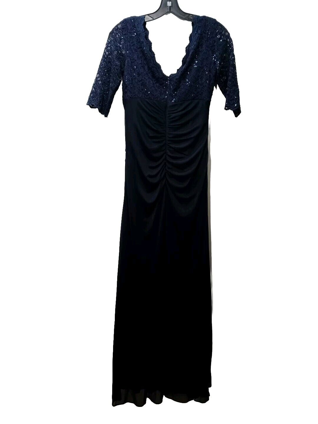 Betsy & Adam Long V-Neck Lace & Sheer Matte Jersey Gown Size 4 Navy Blue A23757